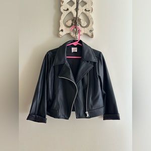 Wonder Nation Girl's Long Sleeve Black Faux Leather Zip Up Jacket
Size XS 4-5